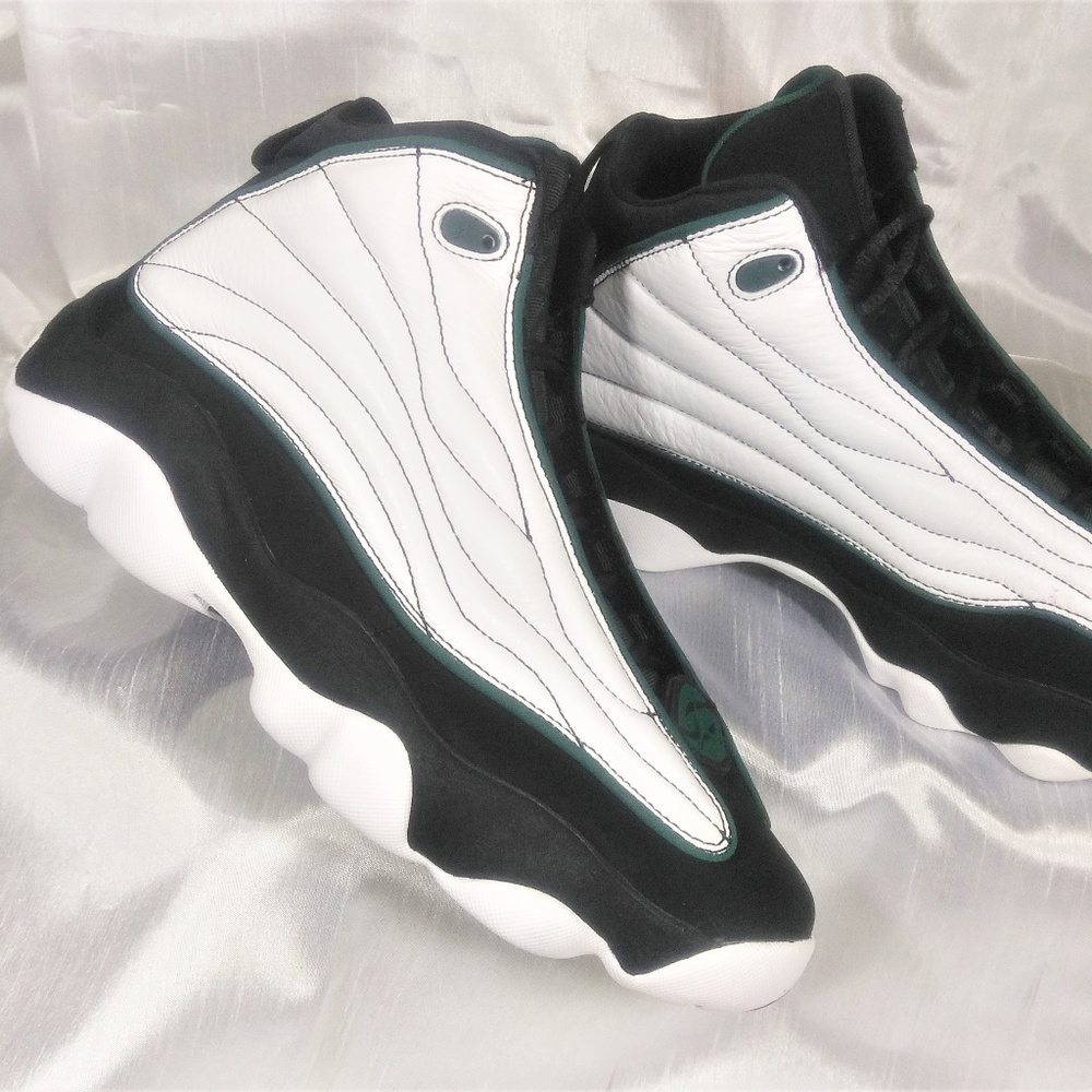 Jordan Pro Strong - Black, Dark Pine & White